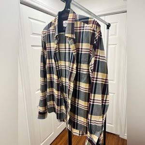 Ben Sherman’s Checkered Long Sleeve Shirt